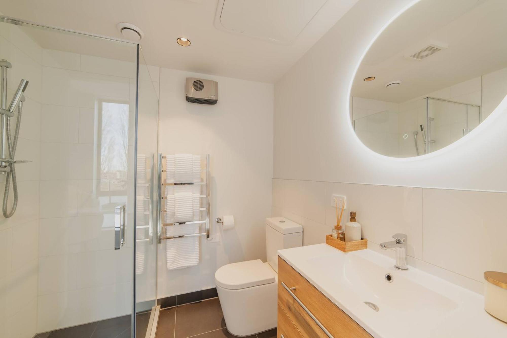 Chic And Contemporary Living At Cambridge Terrace Vila Christchurch Exterior foto